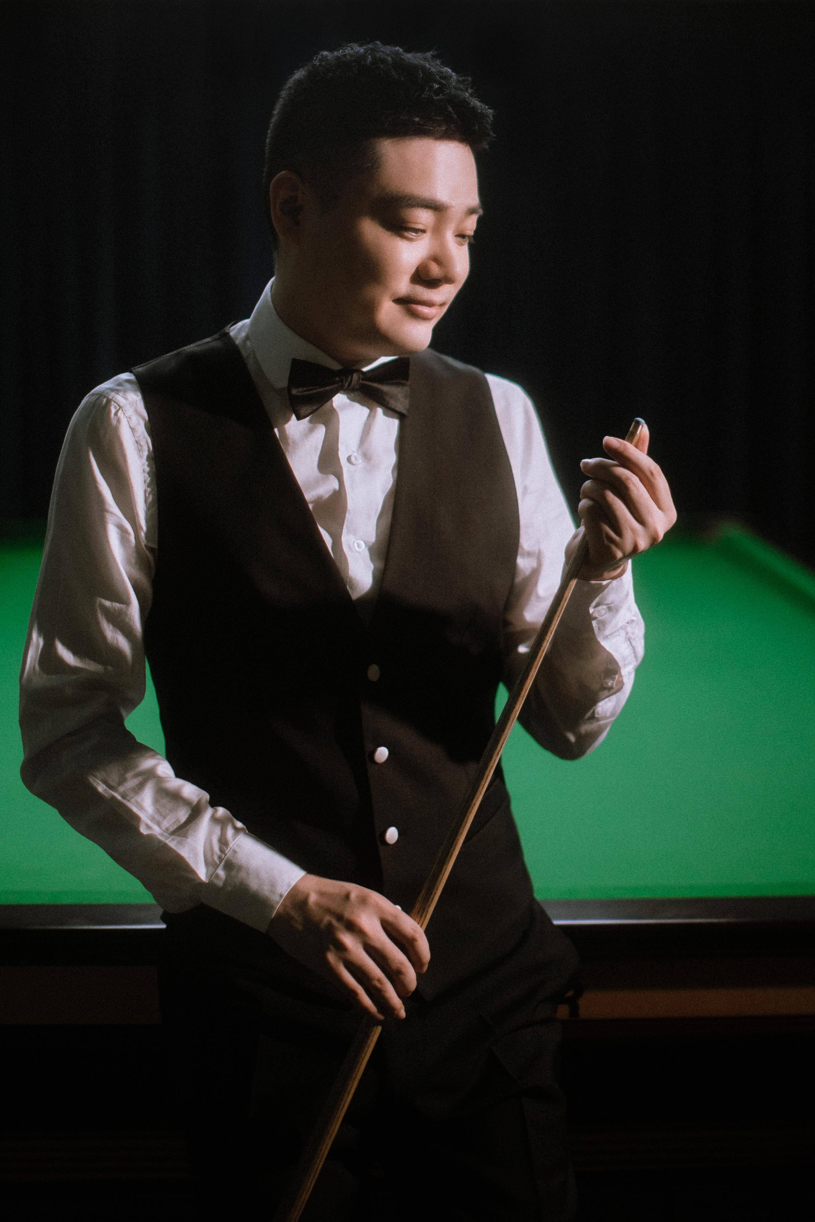 色表现为球 色表现为球