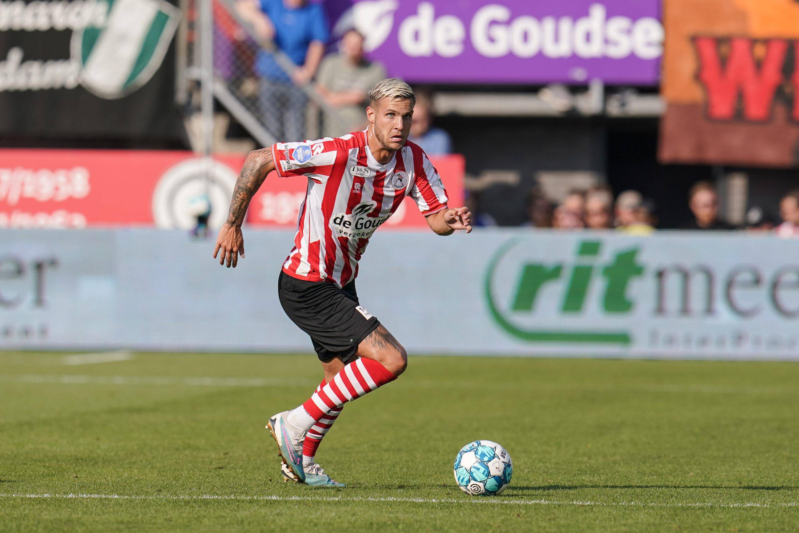 都可能让球 都可能让球