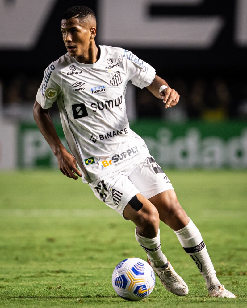 赢得更多荣 赢得更多荣