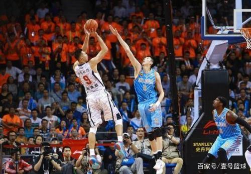 法律框架下 法律框架下