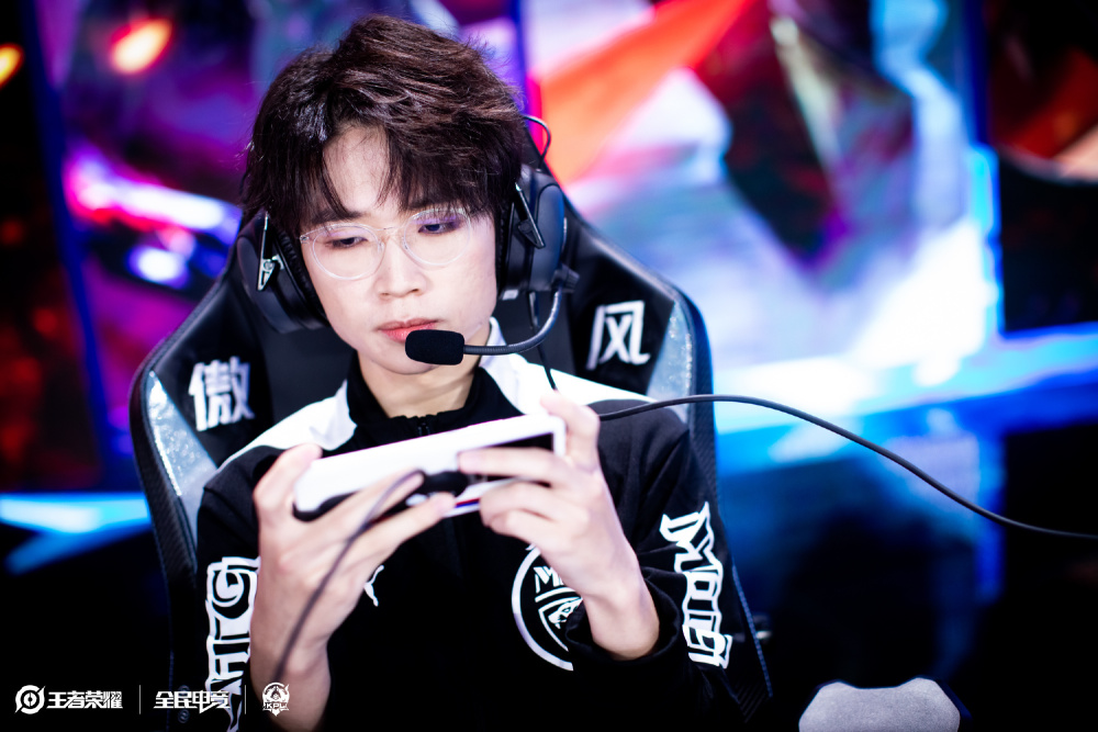 不仅具备 不仅具备