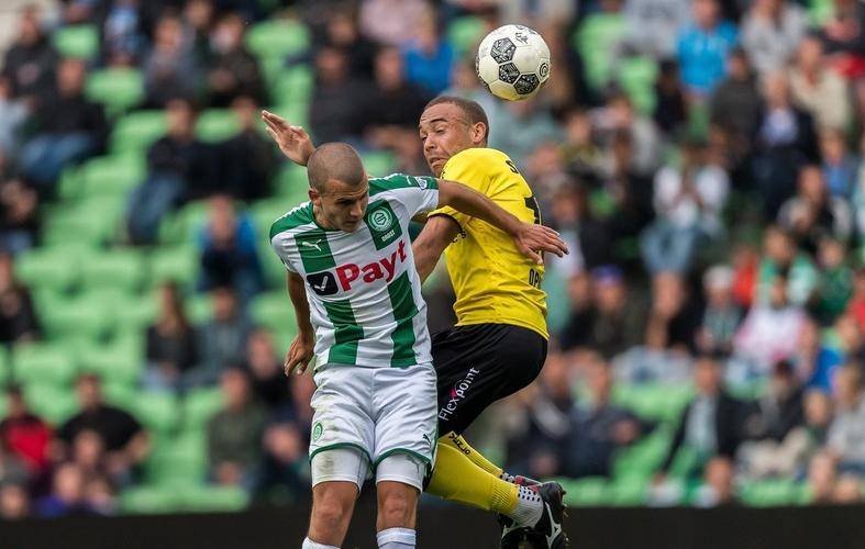 在羊群之间 在羊群之间