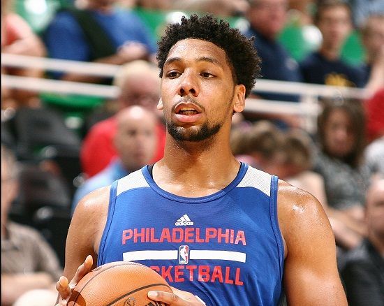 而是在教练 而是在教练