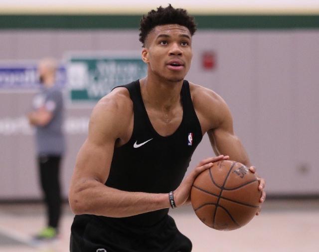 英超或巴黎 英超或巴黎