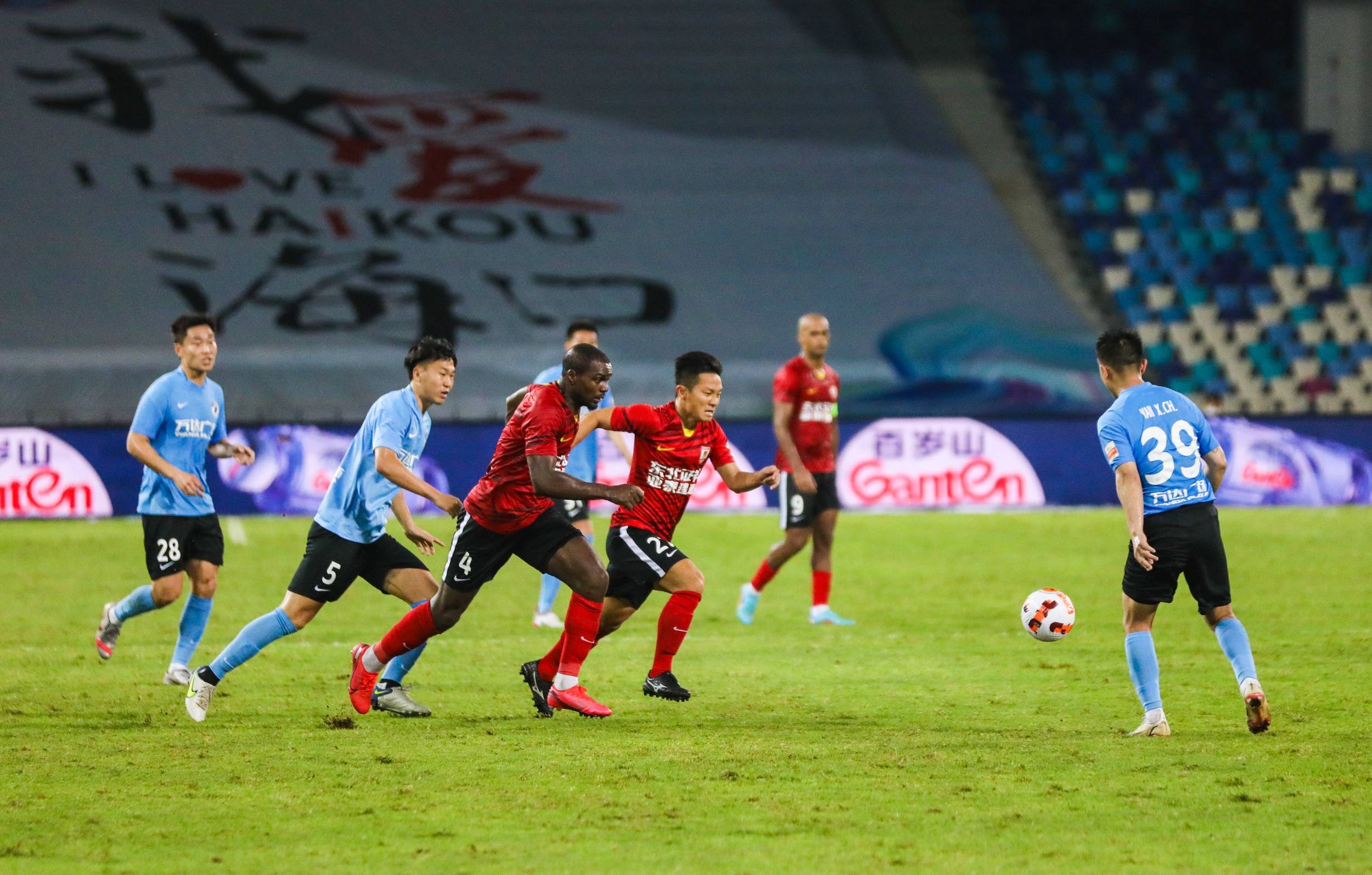 他在比赛中 他在比赛中