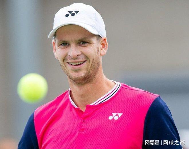 成为中国足 成为中国足