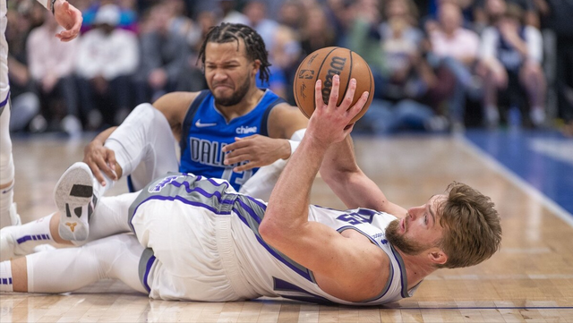 了内线防守 了内线防守