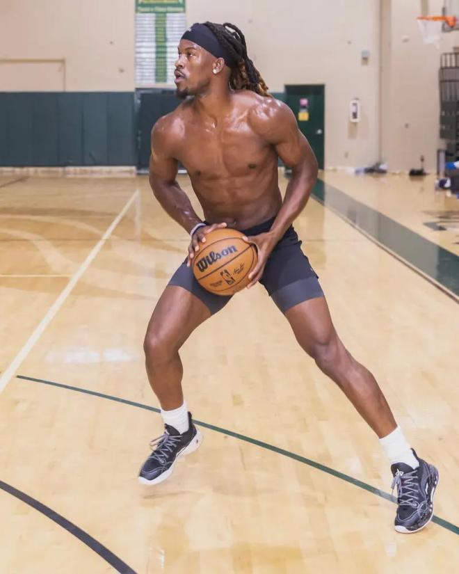 争夺冠军的 争夺冠军的